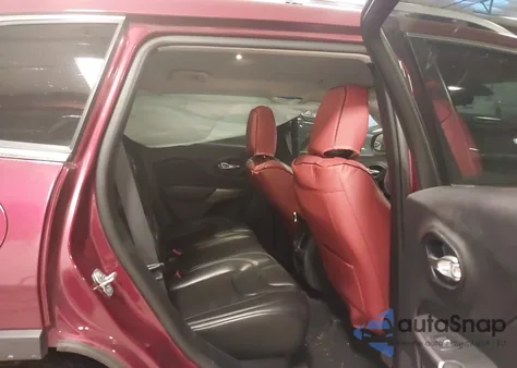 2019 Jeep Cherokee Latitude Plus 4X4 z USA, uszkodzony, nr VIN 1C4PJMLN6KD150720